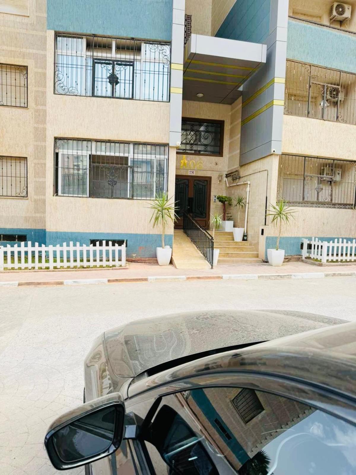 Appartement F5 Spacieux Equipe Haut Standing Mahelma Alger Bagian luar foto