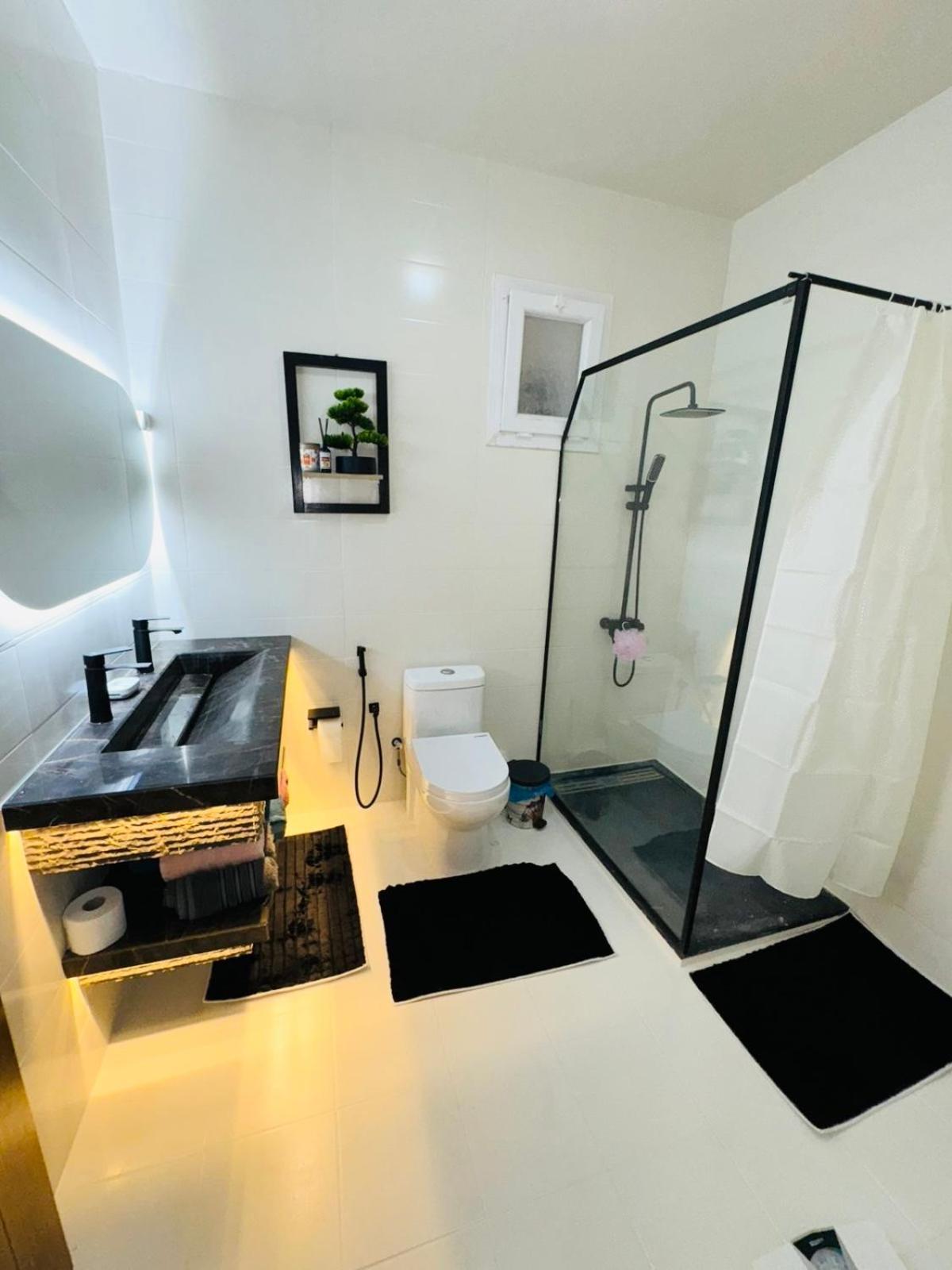 Appartement F5 Spacieux Equipe Haut Standing Mahelma Alger Bagian luar foto