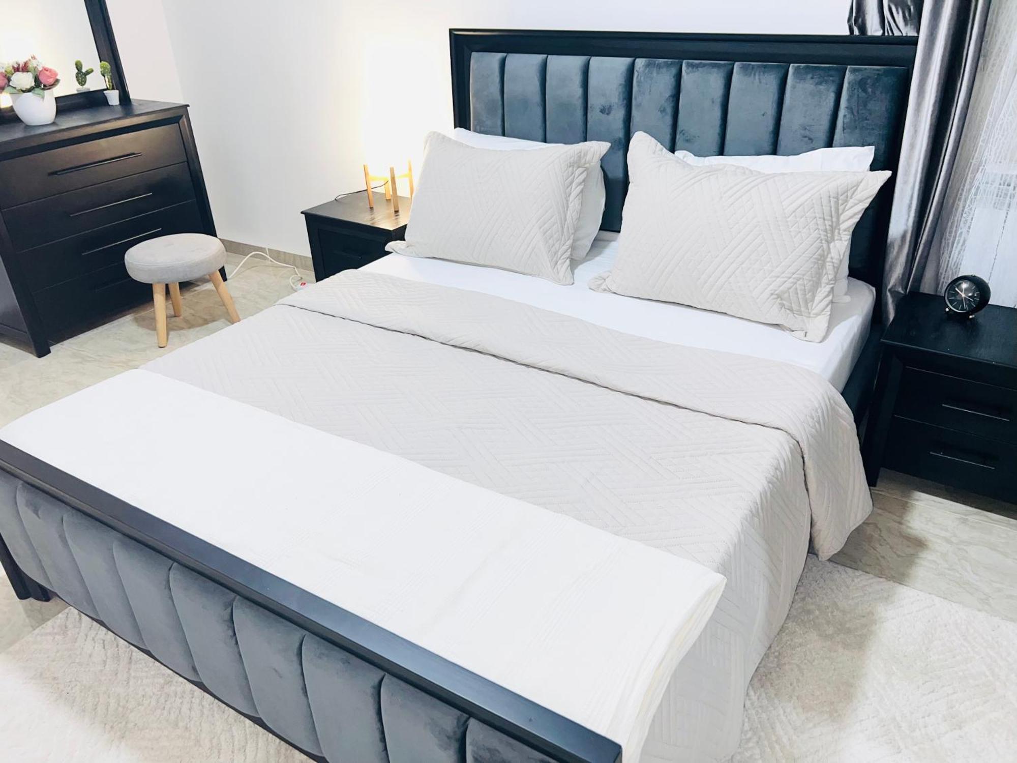 Appartement F5 Spacieux Equipe Haut Standing Mahelma Alger Bagian luar foto